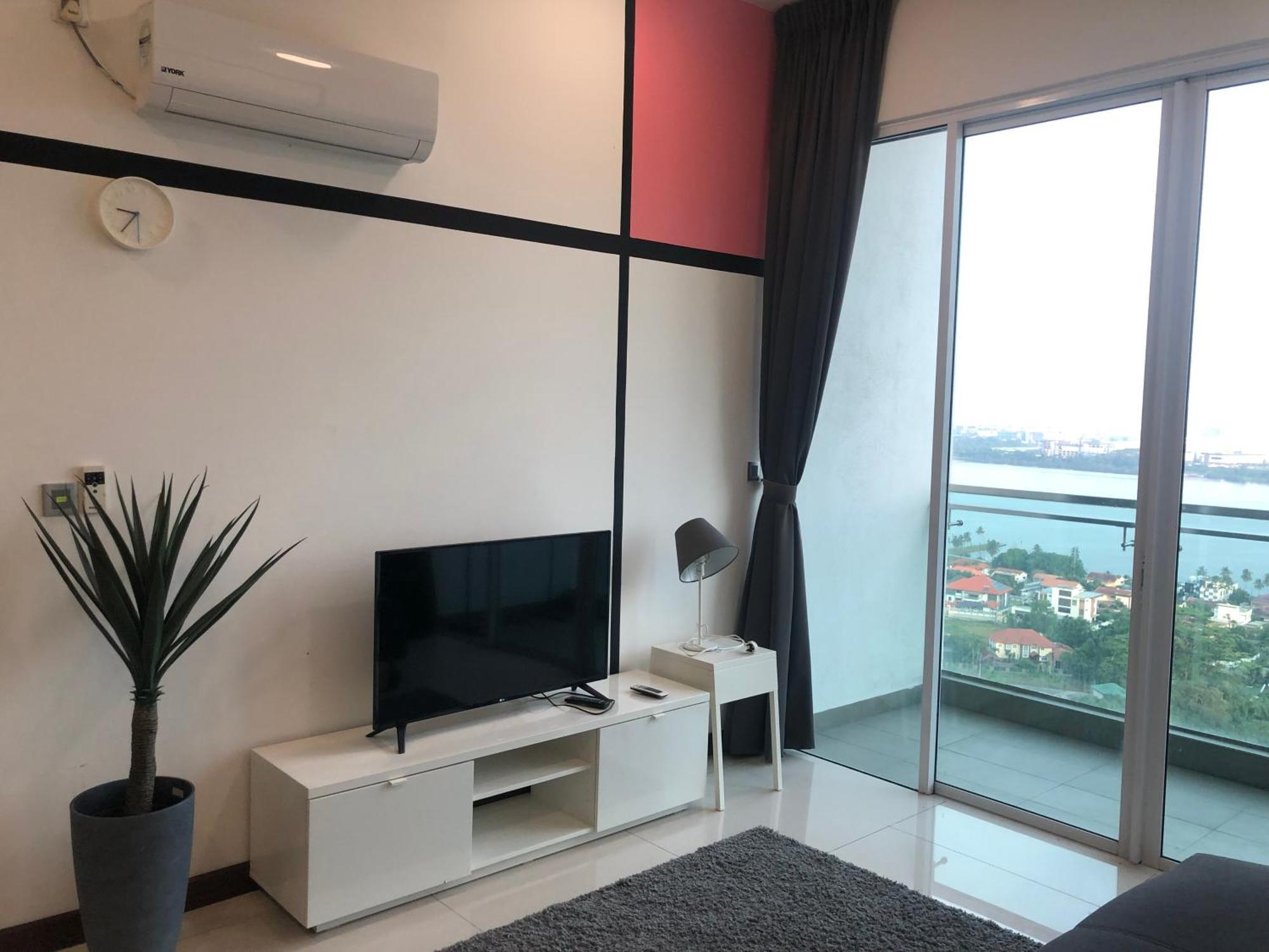 Apartment Paragon By Antlerzone Johor Bahru